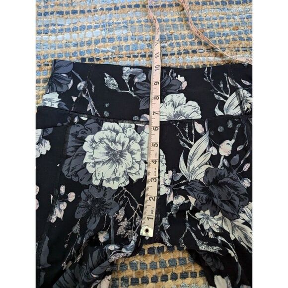 Victoria’s Secret Women’s 10 Incredible Essential Leggings Black Pink Lily - Picture 5 of 7